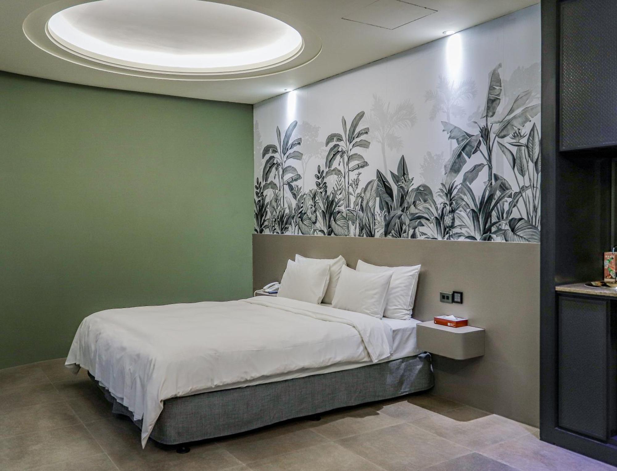 All-Ur Boutique Motel-Ping Tung Branch Pingtung Экстерьер фото