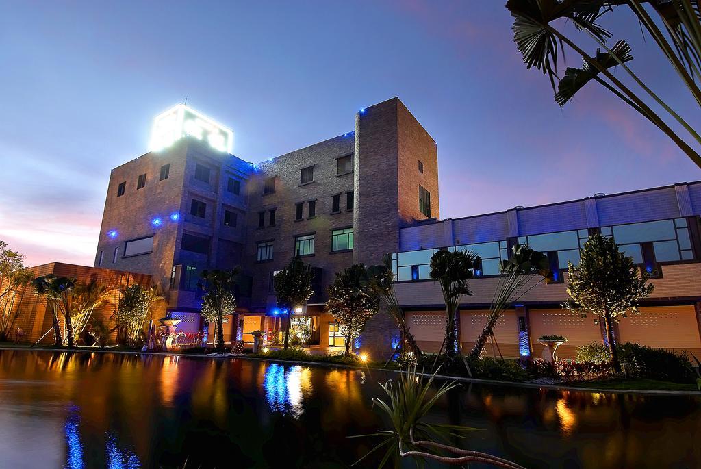 All-Ur Boutique Motel-Ping Tung Branch Pingtung Экстерьер фото