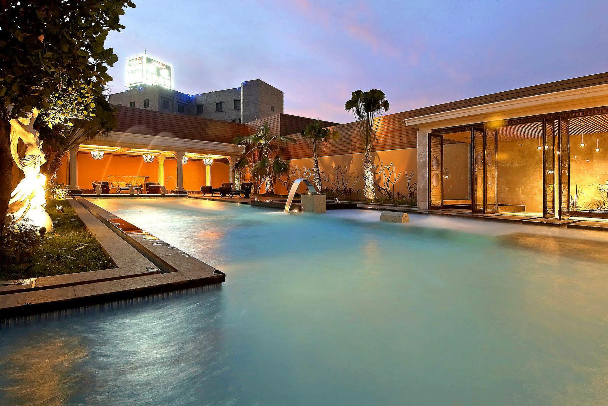 All-Ur Boutique Motel-Ping Tung Branch Pingtung Экстерьер фото